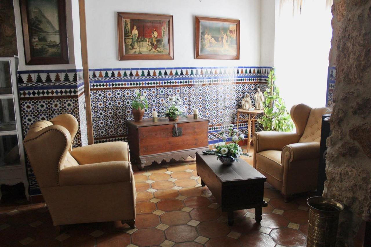 La Casa De Maria Guest House Algarinejo ภายนอก รูปภาพ